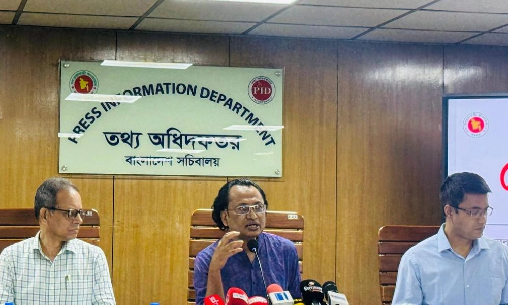 আওয়ামী লীগ কোনো রাজনৈতিক দল নয়, মাফিয়া গ্যাং: প্রধানমন্ত্রীর তথ্য উপদেষ্টা