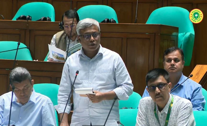 আগামী ১৫ দিনের মধ্যে বিদ্যুৎ পরিস্থিতির উন্নতির আশা, জানাল সরকার
